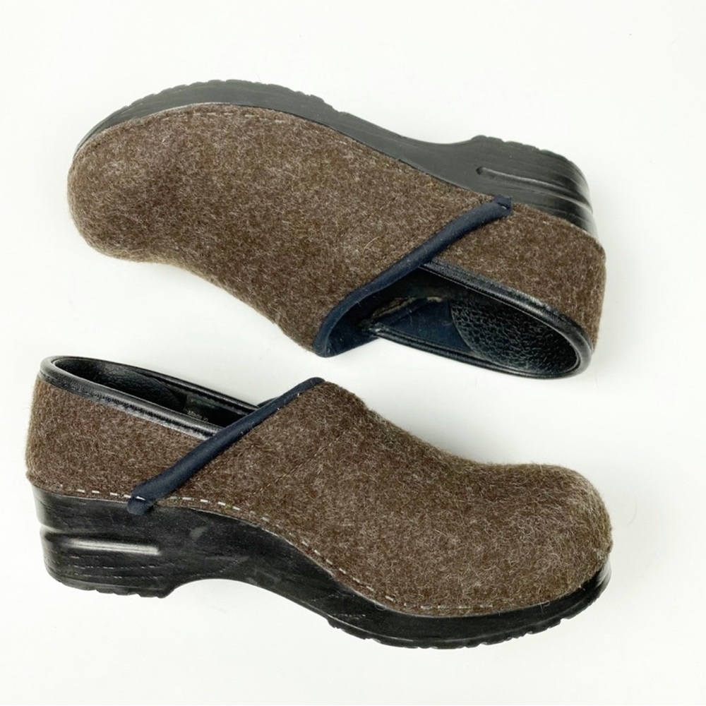Dansko Brown Felt Clog Shoe 36 (says 37 but very snug due to felt)